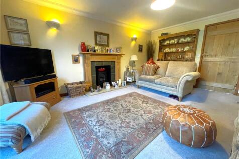 Rowcliffe Springs, The Street, Hascombe, Surrey, GU8 photo 2