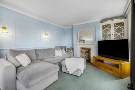 29 London Road (Spalding)-30