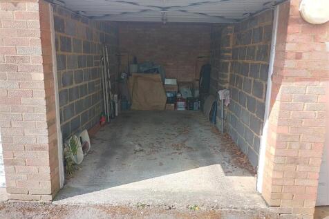 Internal Garage No 12