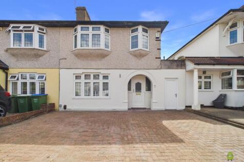 Presented by Clinton at EweMove Bexleyheath and Da