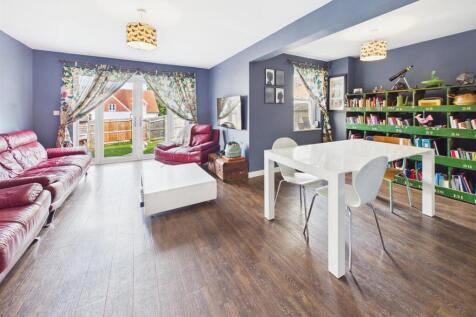 Sitting / Dining Room