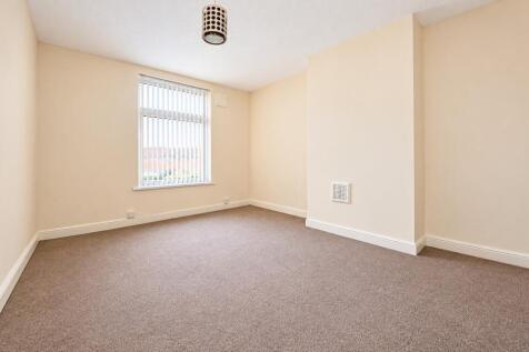 Clifton Avenue, Harehills, Leeds photo 4