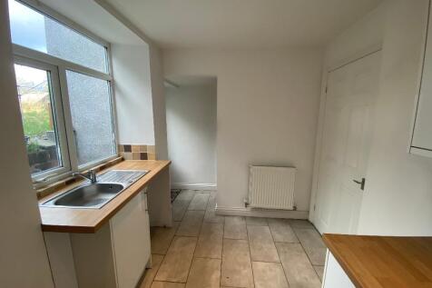 Glan y afon, Treharris, Treharris, CF46 5HY photo 5
