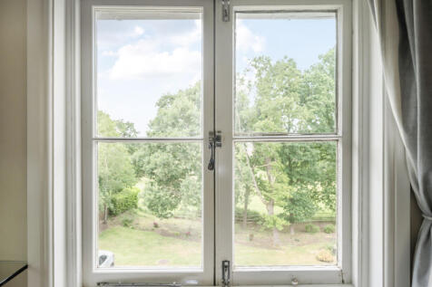 1299518-3-683585e...