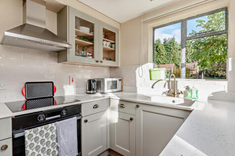 8668997-interior0...