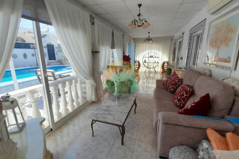 3 Bedroom Detached For Sale-FOA382-2