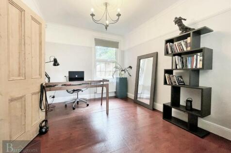 Priests Lane, Shenfield, Brentwood, Essex, CM15 photo 3
