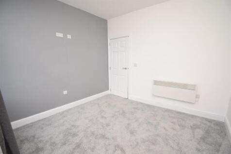 LEIGHRD524FLATBF.jpg
