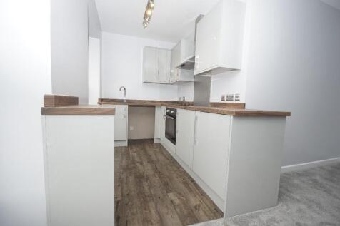 **TOWN CENTRE** Aprt at High St West, Glossop,SK13 8AZ photo 3