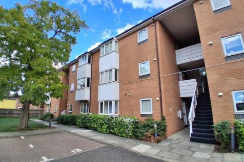 2-bed flat on Jasmine Court, Cambrige, £1,500/mo
