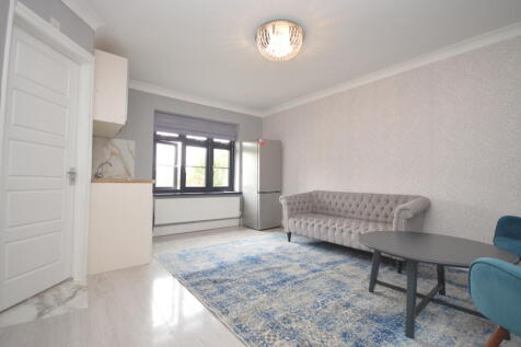 1 Double Bedroom Flat to Rent