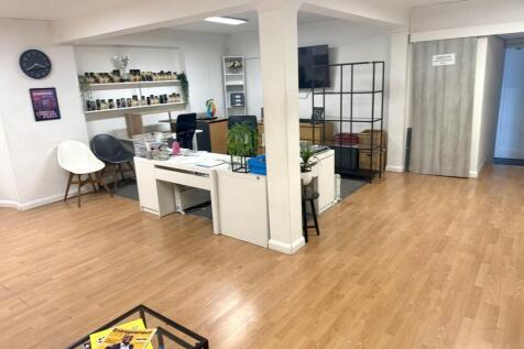 6f6a639f-5b41-4fa...