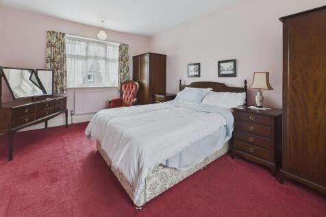 CAM04273G0-PR0158...