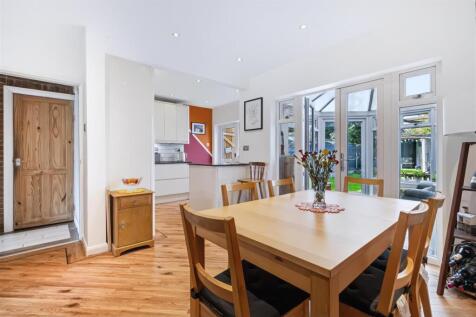 22 Ollerton Road 19.jpg