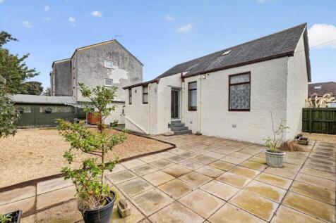 15 allanpark street, largs 00027.jpg