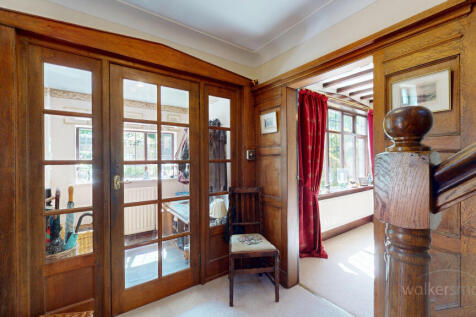 15-Breary-Lane-East-05212025_195514