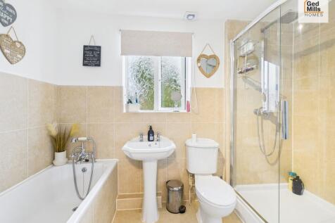 CAM04261G0-PR0090...