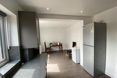 The Drive, Collier Row, Romford photo 5