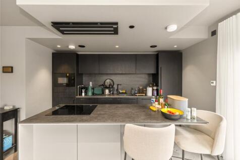 Kitchen/ Reception
