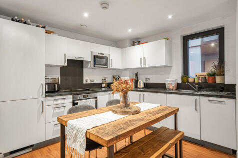 Reception/Kitchen