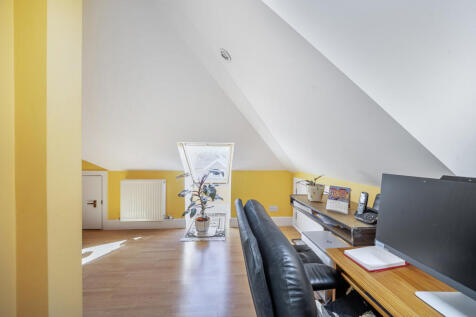 1349782-6-68bef4a...