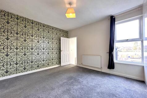 Bedroom One Into En-Suite 554