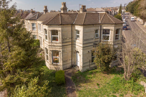 2 Newbridge Road-...