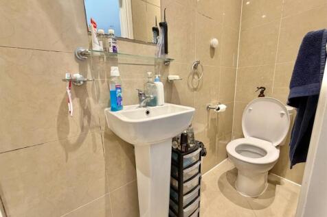 Bathroom.jpeg