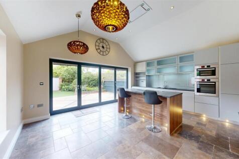 London Road, 72, Kitchen.jpg