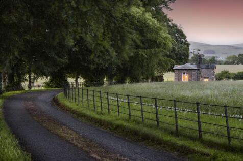 Summerfield House Driveway