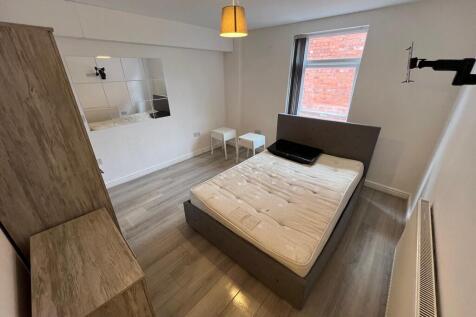 1-bed house on Borough Road, St. Helens Town Centre, £525/mo