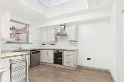 Manor Road, Preston, Paignton photo 3