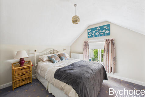 CAM05454G0-PR0045-STILL019