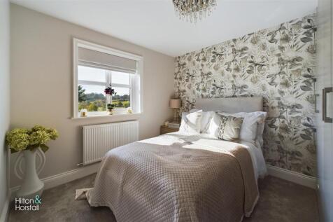 Internal Photo (Plot 8)