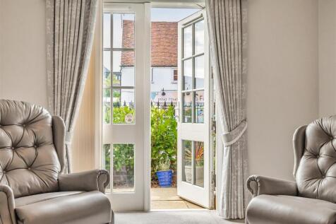 Harington Lodge, Chichester photo 4