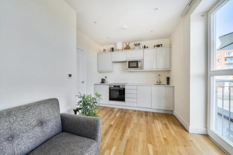 1340188-10-689f73...