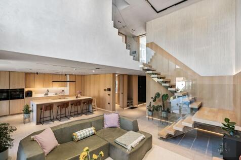 Living/Kitchen Area