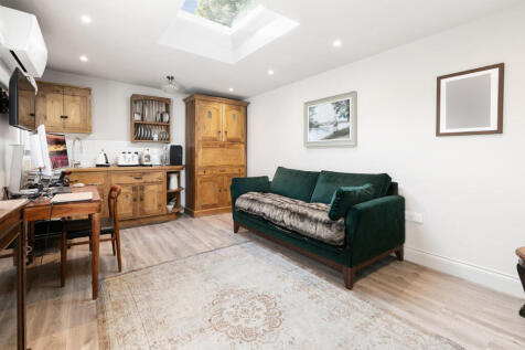 Studio/Office