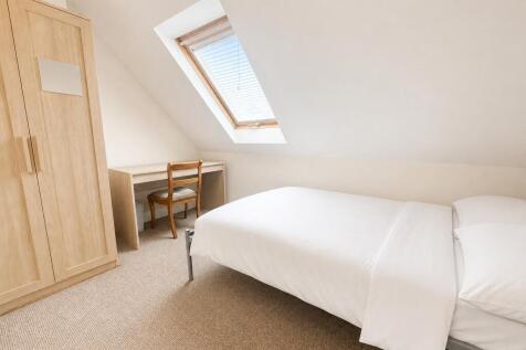 Victoria Road, Cirencester, Gloucestershire, GL7 photo 4