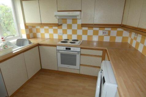 Astley Court, Lakeshore, Killingworth, Newcastle Upon Tyne photo 5