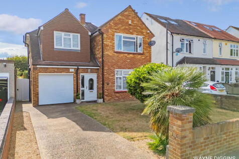 Grays, RM16 - property photo