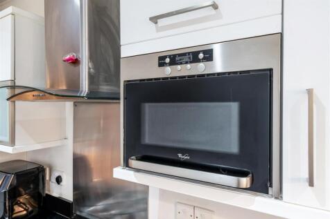 THE DRIFT BRIDGE, FLAT 3 (EXTRAS)-52.jpg