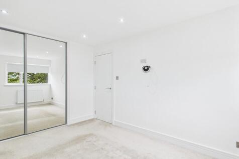 CAM05526G0-PR0028...