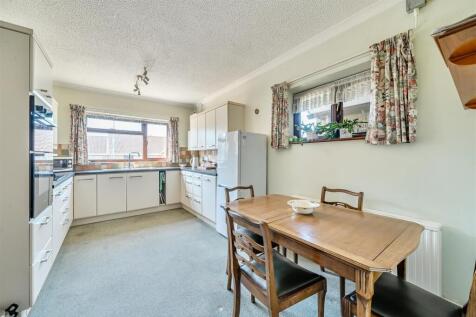 Kitchen / Breakfast Room