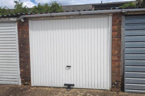 Garage photo.jpg