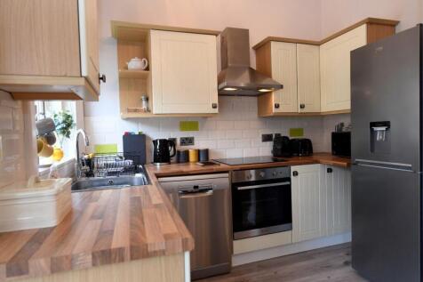 Kitchen 1.jpg