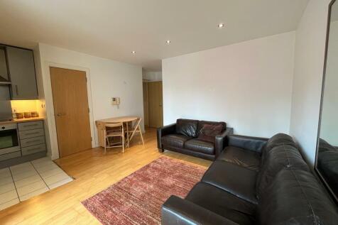 Lounge 2