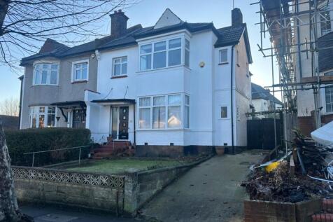 19 Pollards Hill North, Norbury, London SW16 4NJ