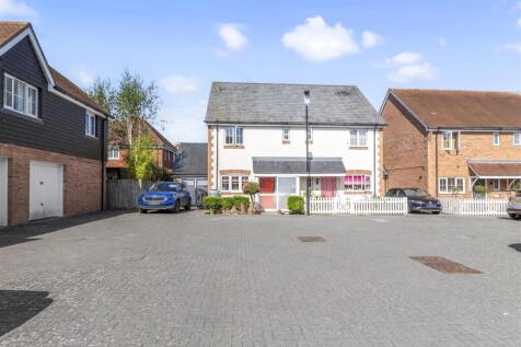 15 Meadow Drive-027.JPG
