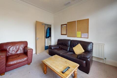 29-Cobden-View-Road-Living-Room.jpg